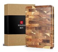 XINZUO Planche à Découper en Bois d'Acacia- Tranchoir Planchette Ustensile de Cuisine- Fabriquée à la Main en Bois End Grain- avec Pieds Antidérapants, Poignées Latérales et Rainure pour le Jus