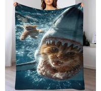YVASPQRTW Légère Et Chaude Style Scène Animale Océan Surréaliste Couverture en Polaire, Chat Chevauchant Un Requin Plaid Anti-Bouloche pour Lit Ados, 40x50inch(100x130cm)