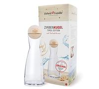Zirben Familie Le set original en boule de pin avec carafe à eau - Donne à l'eau une touche spéciale - Carafe de 1 litre en verre de cristal avec couvercle en bois de pin - Édition Aigle tyrolien